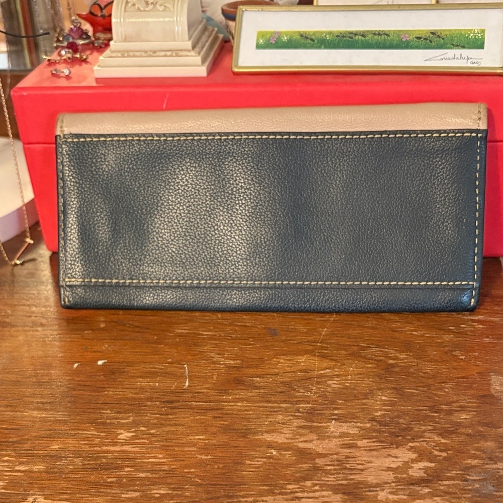 Dooney & Bourke Cream and Black Women's Wallet - Picture 2 of 4
